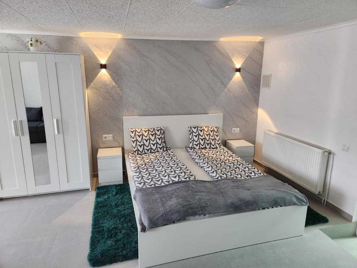 Apartament Dada Сігішоара Екстер'єр фото